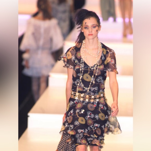 Chanel Spring 2001 Star Logo Double Row Chainlink Belt - Picture 9 of 14